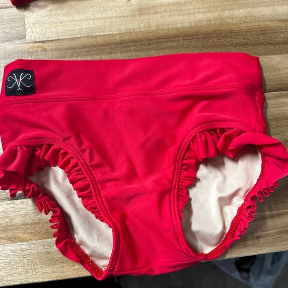 Kandi Kouture
Red 
Single strap - Picture 2 of 2